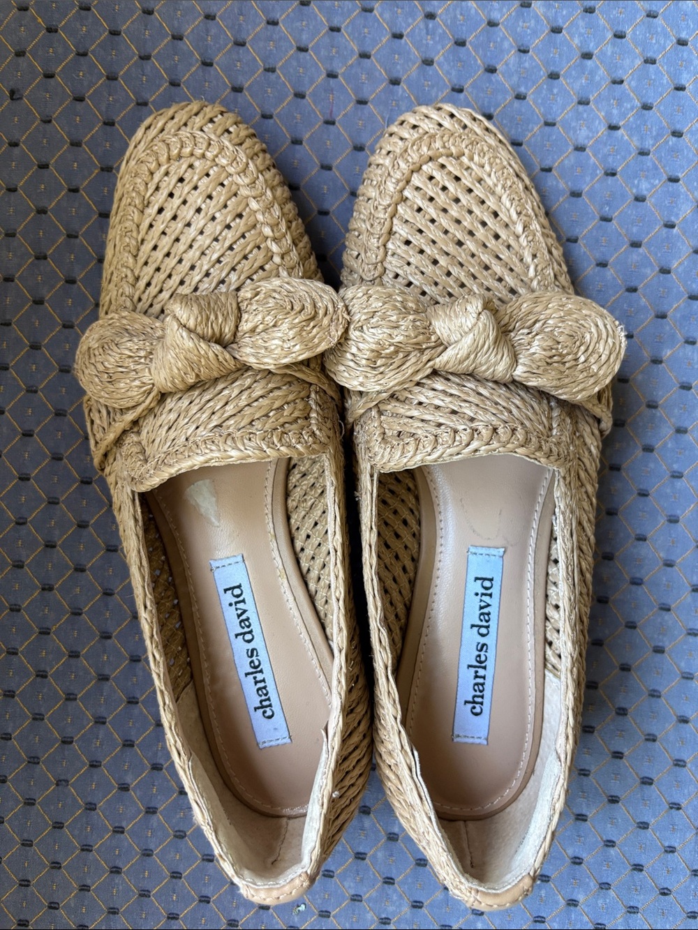 Charles David Women's size 6.5 Wheat Finite Loafers Crochet Raffia Flats Natural